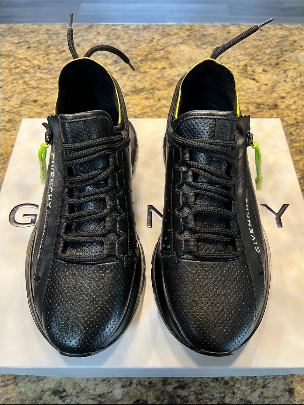 Givenchy Spectre Runner Sneakers